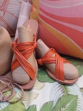 Matisse X Anthropologie Mystic Burnt Orange Leather Sandles Size 9 BRAND NEW